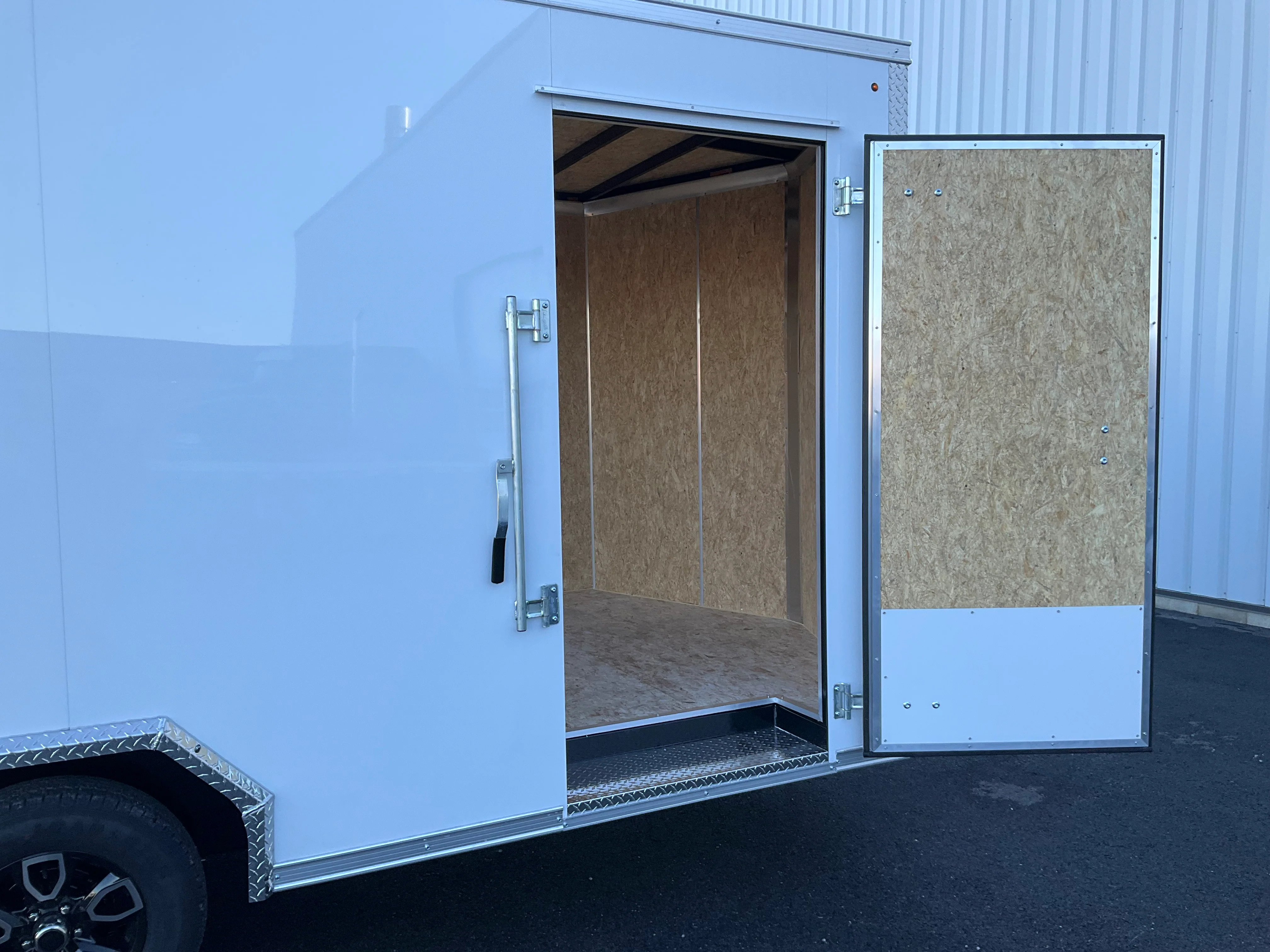 2026 Belmont TM8516 TM 8500 Series Enclosed Trailer (SKU-00770) - Image 4